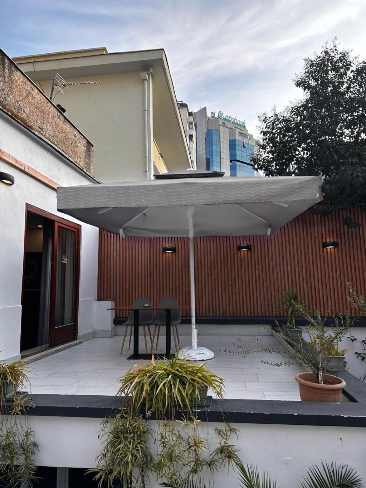 Studio In Bllok 地拉那 外观 照片