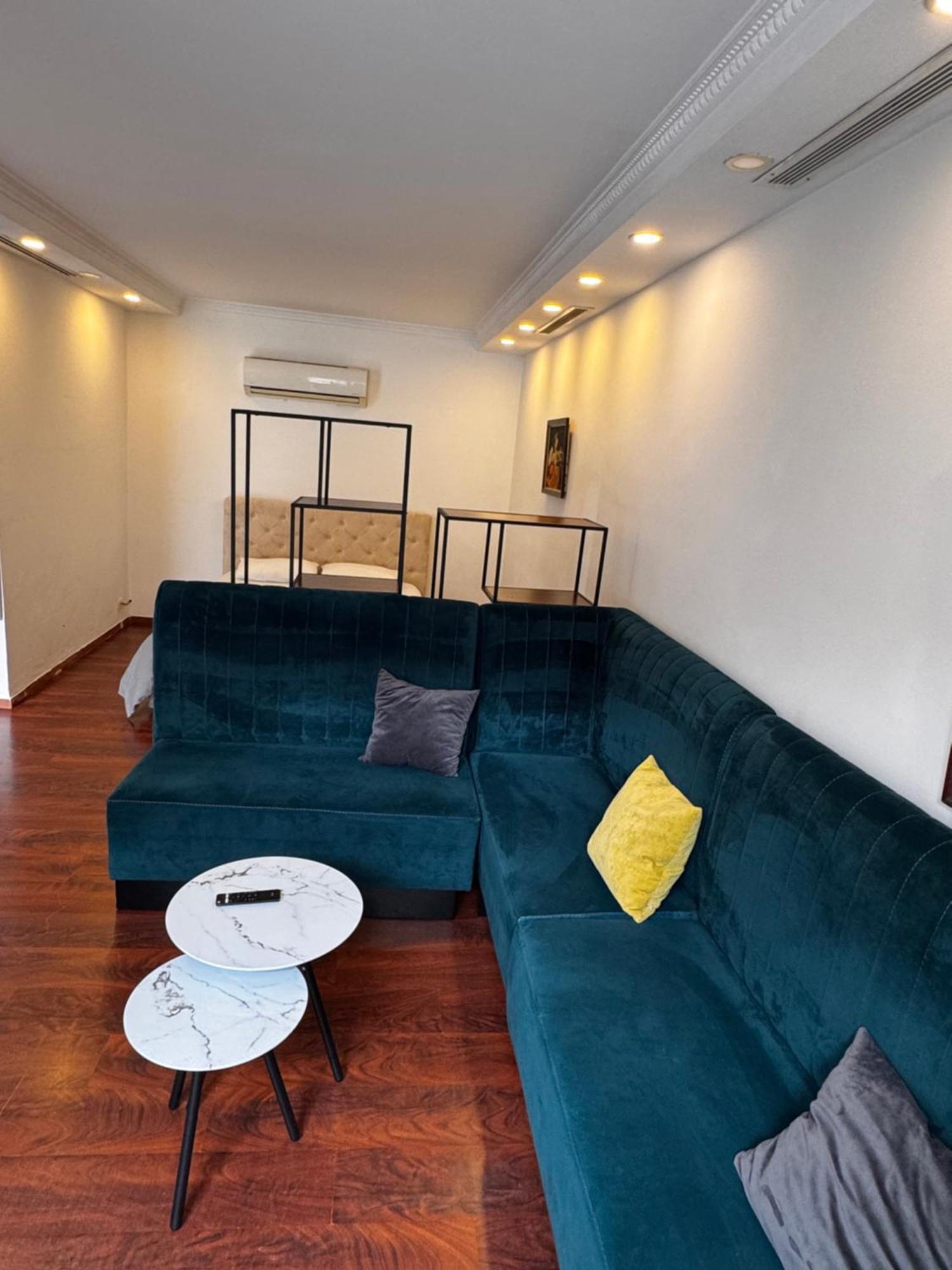 Studio In Bllok 地拉那 外观 照片